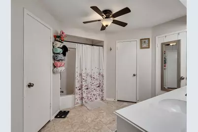 10411 Summerhill Drive, Houston, TX 77070 - Photo 25