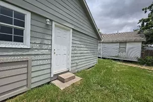 603 Willow St, Baytown, TX 77520 - Photo 13