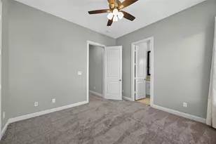 5723 Arabelle Lake, Houston, TX 77007 - Photo 13