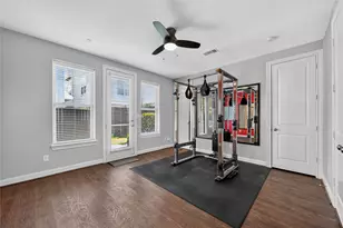 5723 Arabelle Lake, Houston, TX 77007 - Photo 7
