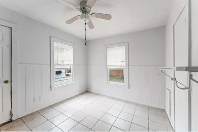 110 E 44th Street, Houston, TX 77018 - Photo 13