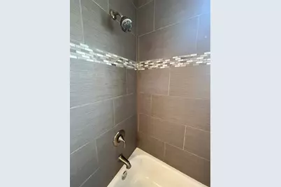 1624 Sealy #202, Galveston, TX 77550 - Photo 13