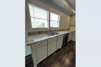 1624 Sealy #202, Galveston, TX 77550 - Photo 7