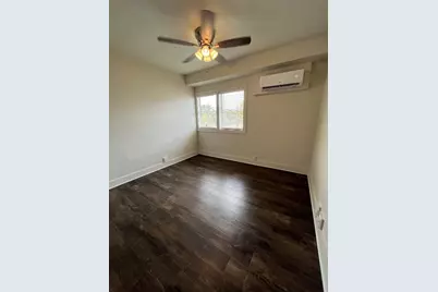 1624 Sealy #202, Galveston, TX 77550 - Photo 15