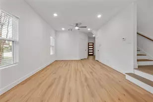 1220 E 33rd St, Houston, TX 77022 - Photo 3