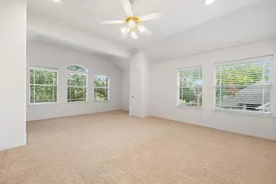 7615 Brae Acres Court, Houston, TX 77074 - Photo 13