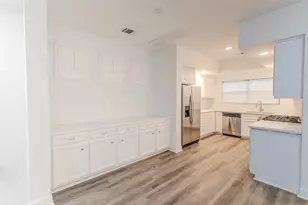909 E 39th St, Houston, TX 77022 - Photo 11