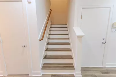 909 E 39th Street, Houston, TX 77022 - Photo 5