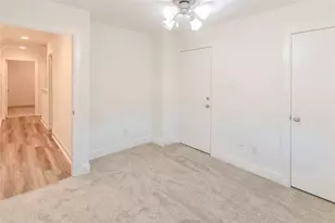 909 E 39th St, Houston, TX 77022 - Photo 13
