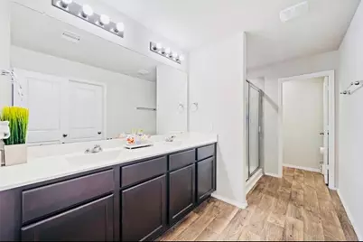 519 Green Clover Lane, Rosharon, TX 77583 - Photo 7
