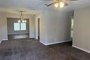 5933 Southgood St, Houston, TX 77033 - Photo 9