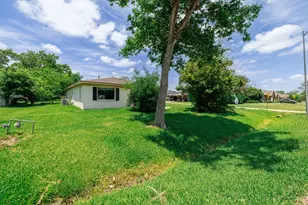 402 S Blackwell St, Houston, TX 77571 - Photo 35