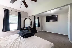 402 S Blackwell St, Houston, TX 77571 - Photo 23