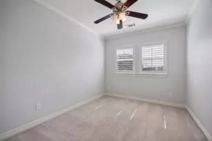 5121 Libbey Ln, Houston, TX 77092 - Photo 13