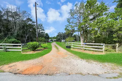 15713 Hinkel Road, Cat Spring, TX 78933 - Photo 25