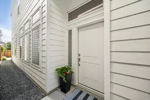 920 W 25th St, Houston, TX 77008 - Photo 5