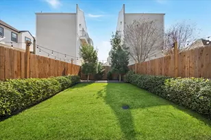 920 W 25th St, Houston, TX 77008 - Photo 33