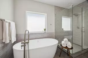 920 W 25th St, Houston, TX 77008 - Photo 23