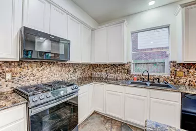 2706 Sun Beam Court, Pearland, TX 77584 - Photo 11