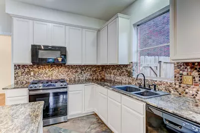 2706 Sun Beam Court, Pearland, TX 77584 - Photo 13