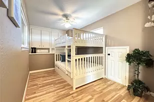 438 Jeanie Lynn St, Galveston, TX 77554 - Photo 19