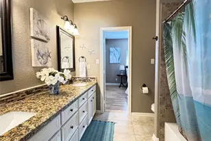 438 Jeanie Lynn St, Galveston, TX 77554 - Photo 13