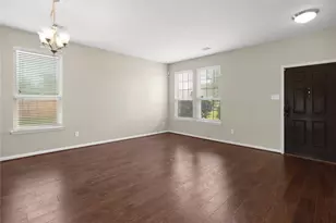 692 Casual Ln, League City, TX 77573 - Photo 3
