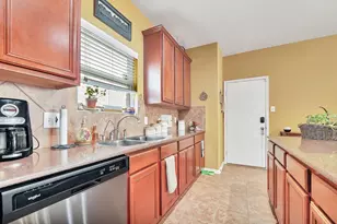 692 Casual Ln, League City, TX 77573 - Photo 9