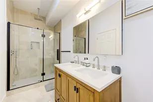 3140 Webster St, Houston, TX 77004 - Photo 23