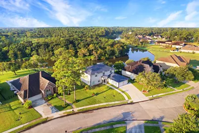 419 Old Orchard Drive, Dickinson, TX 77539 - Photo 7