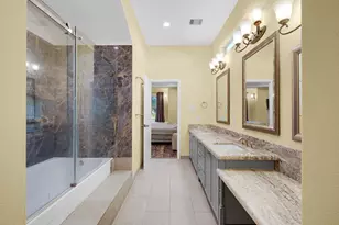 419 Old Orchard Dr, Dickinson, TX 77539 - Photo 25