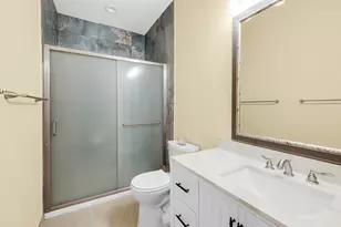 419 Old Orchard Dr, Dickinson, TX 77539 - Photo 33