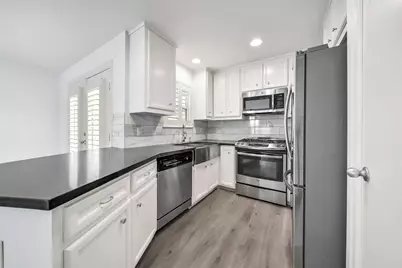 5951 S Loop E #56, Houston, TX 77033 - Photo 5