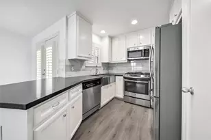 5951 S Loop E, Houston, TX 77033 - Photo 5