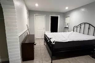 3821 Moore St, Houston, TX 77009 - Photo 5
