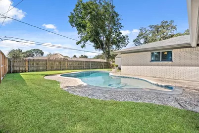 902 E X Street, Deer Park, TX 77536 - Photo 27