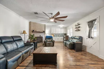 902 E X Street, Deer Park, TX 77536 - Photo 9