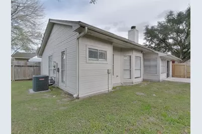 6615 Laurel Glen Drive, Katy, TX 77449 - Photo 15