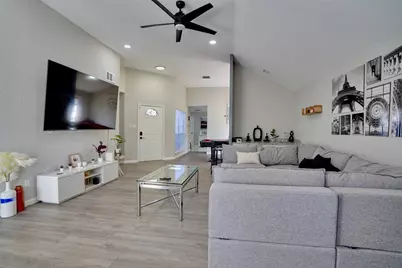 4010 Oak Terrace Court, Houston, TX 77082 - Photo 5