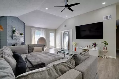 4010 Oak Terrace Court, Houston, TX 77082 - Photo 13