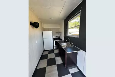 9337 B Talton Street, Houston, TX 77078 - Photo 3