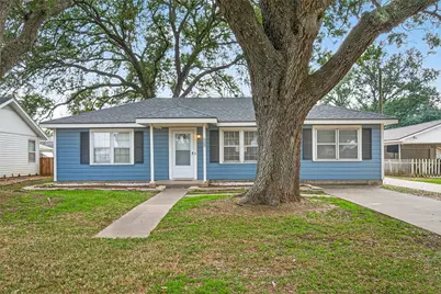 500 Lazy Lane, Wharton, TX 77488 - Photo 1