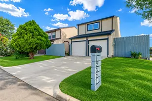 12321 Corona Ln, Houston, TX 77072 - Photo 1
