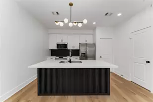 3520 Castor St, Houston, TX 77022 - Photo 9