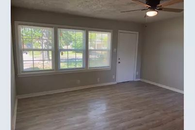 5962 Belarbor Street, Houston, TX 77033 - Photo 3