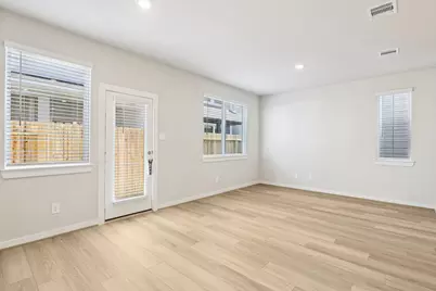 3225 Quiet Sunset Drive, Houston, TX 77080 - Photo 7