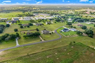 559 Co Rd 002, Hallettsville, TX 77964 - Photo 35