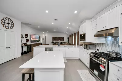 8202 Tempest Stone Drive, Rosharon, TX 77583 - Photo 15