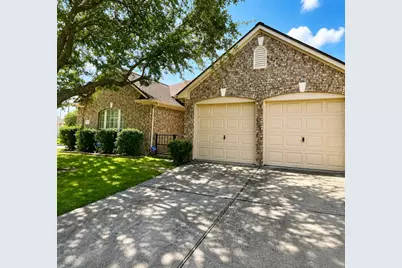 4927 Tallow Cove Drive, Baytown, TX 77521 - Photo 3