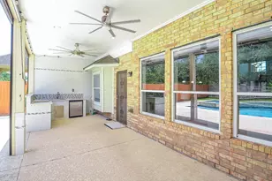 723 Overdell Dr, Sugar Land, TX 77479 - Photo 29